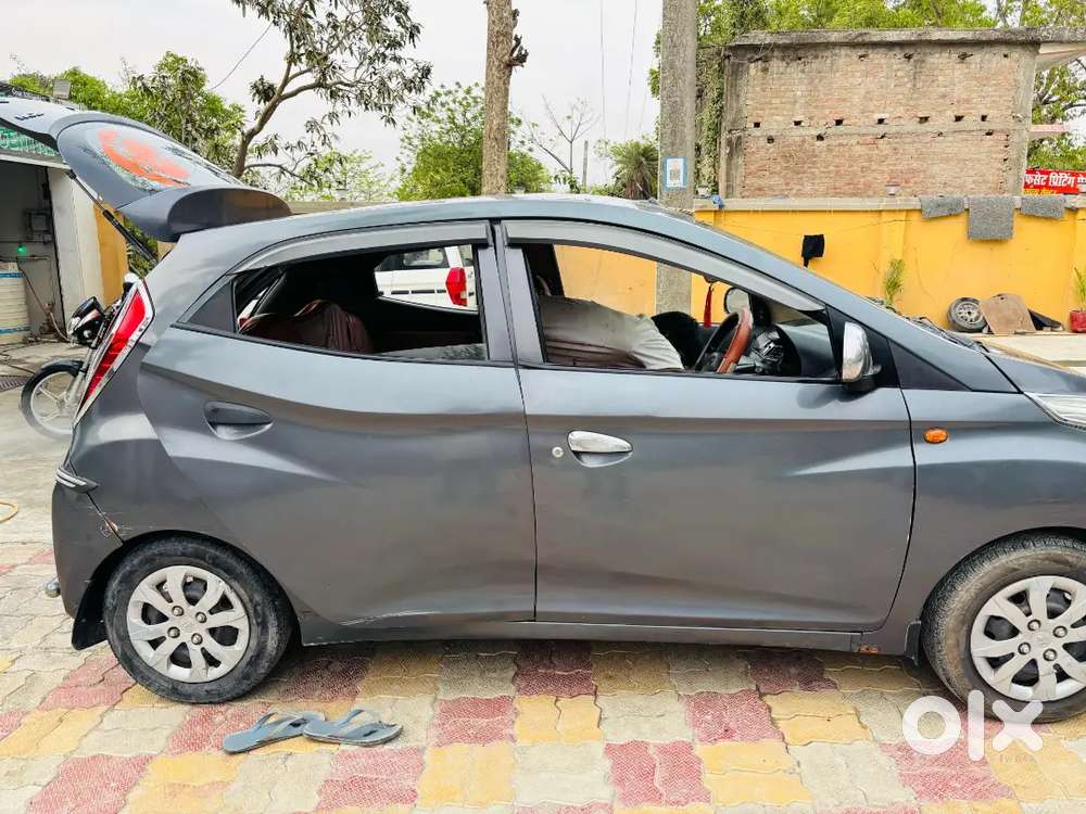 Hyundai Eon 2015 Petrol Well Maintained