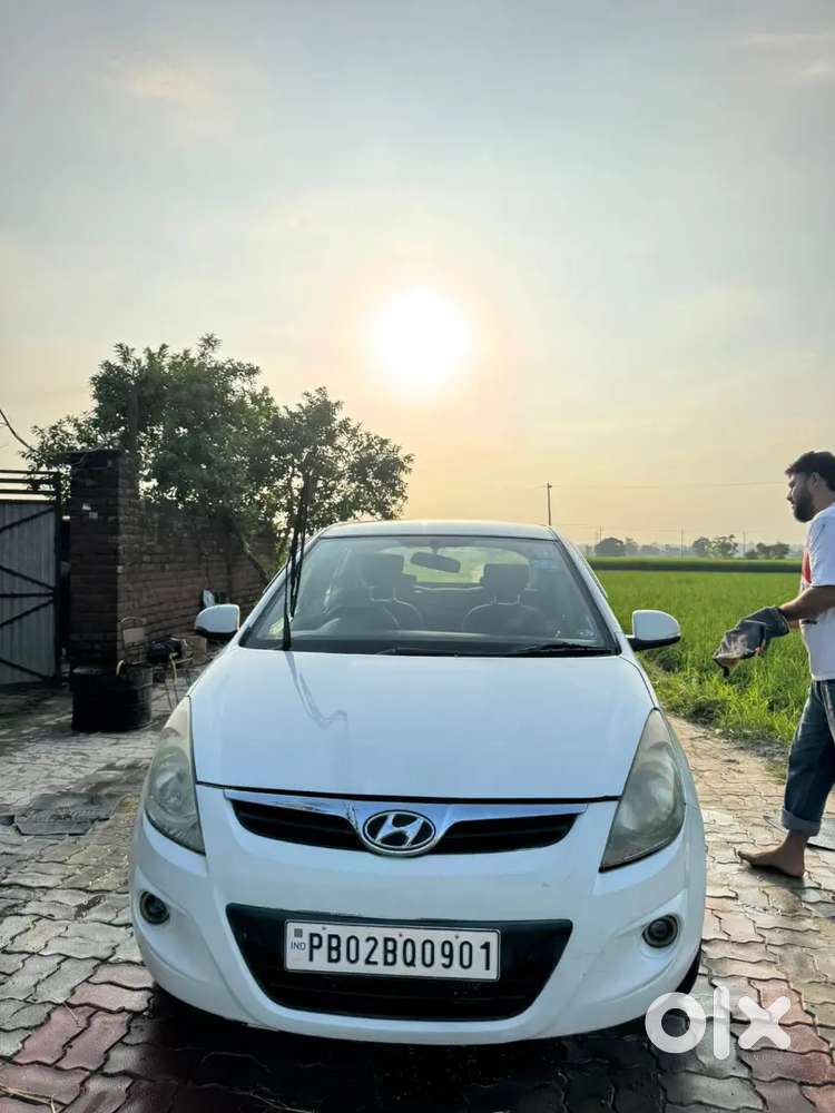 Hyundai I20 Sportz 2011