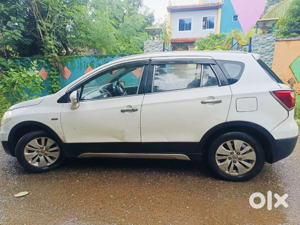 Maruti Suzuki S-cross 2016 Variant 1.3 Alpha