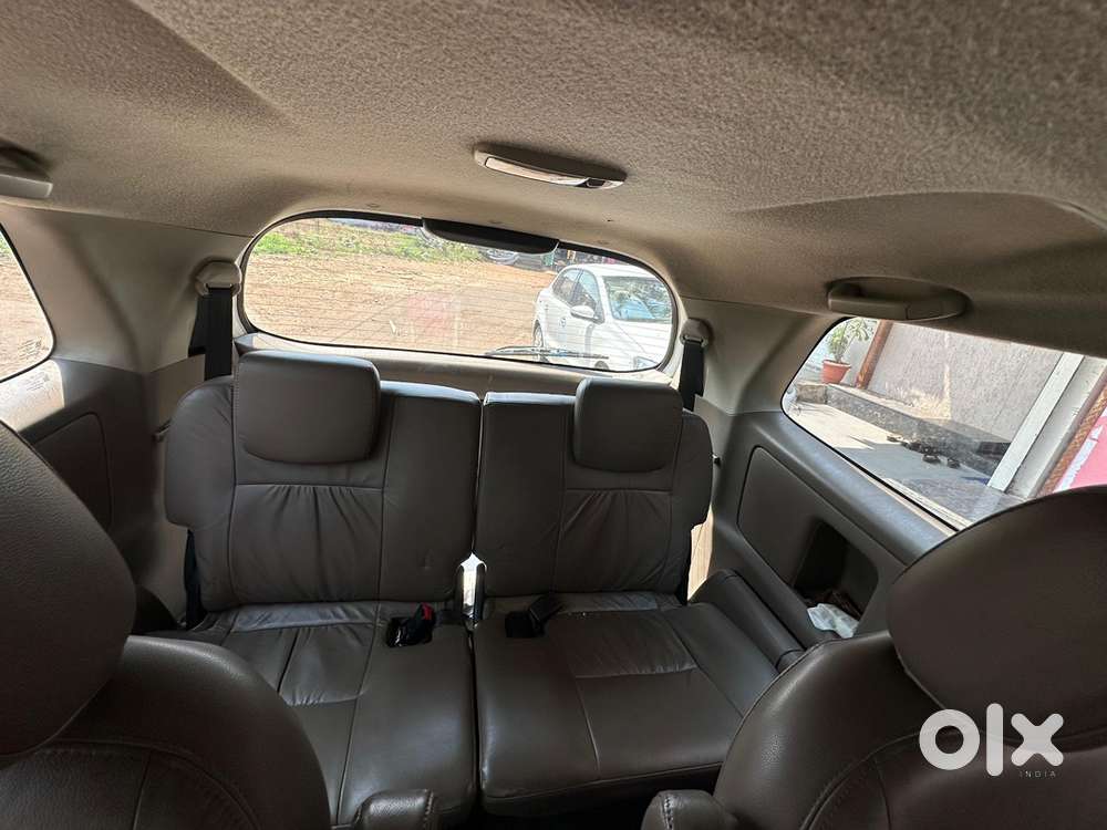 Toyota Innova 2015 Diesel Well Maintained