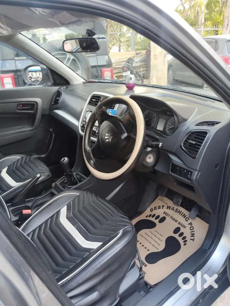 Maruti Suzuki Brezza Vdi 2018 Very Good Condition 4new Tyer