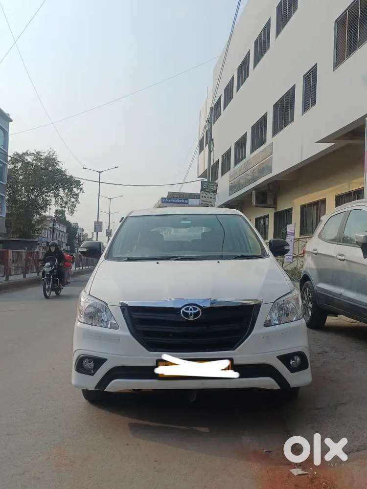Toyota Innova 2.5 E 2007 Model