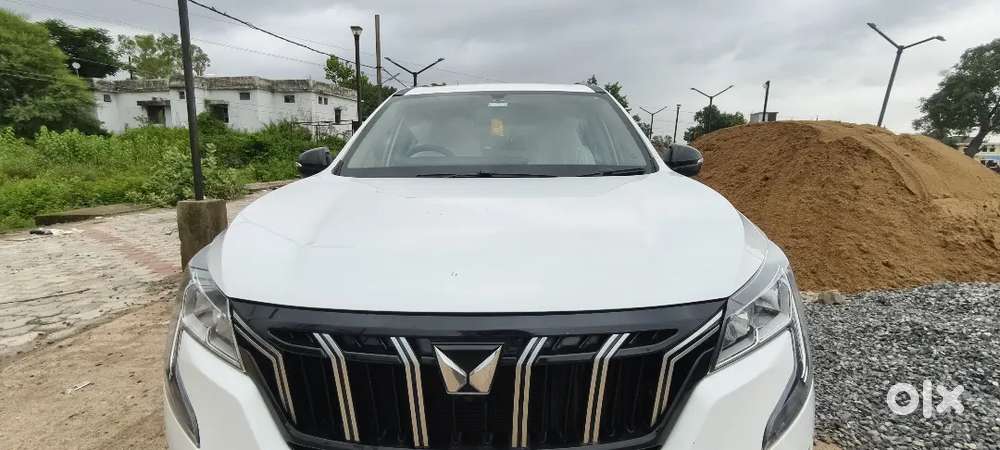 Mahindra Xuv700 Petrol 2024