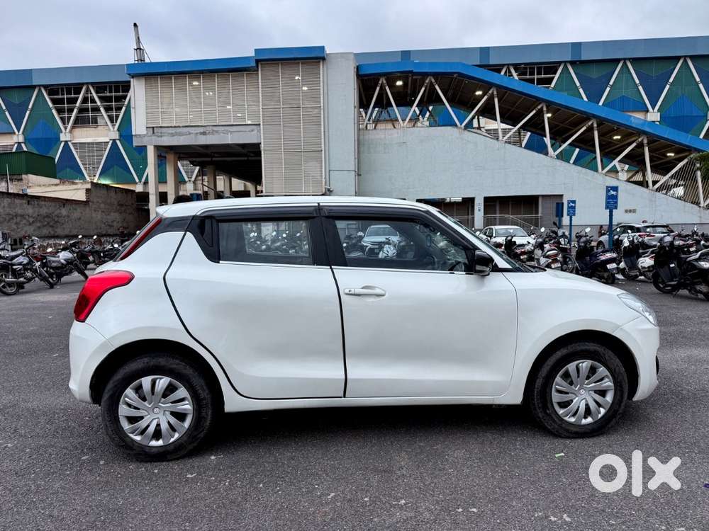 Maruti Suzuki Swift Vx1 Petrol 2023