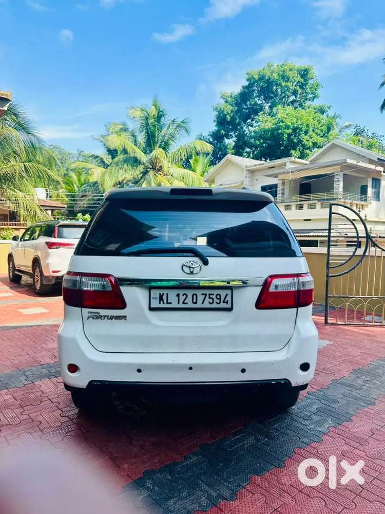 Toyota Fortuner Diesel 2011 Manual