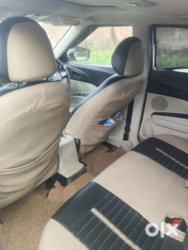 Mahindra Xuv300 1.2 W6 2023