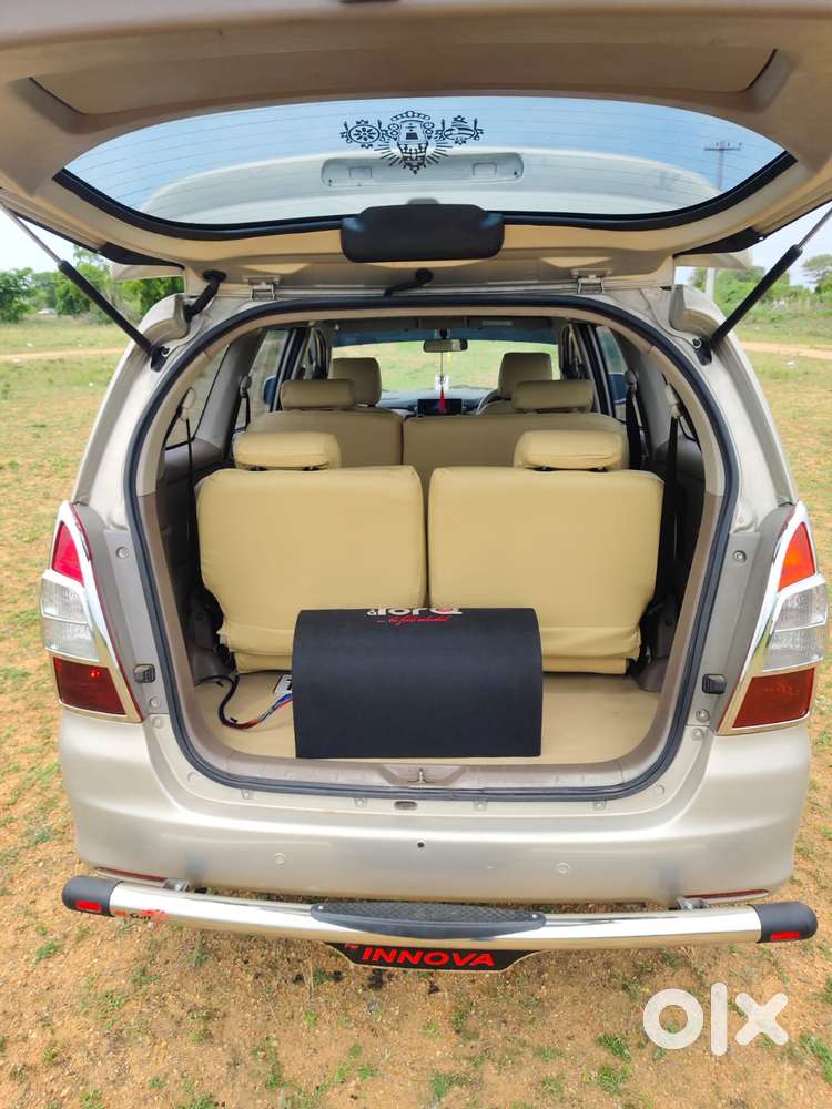 Toyota Innova 2.5 G (diesel) 8 Seater, 2016, Diesel