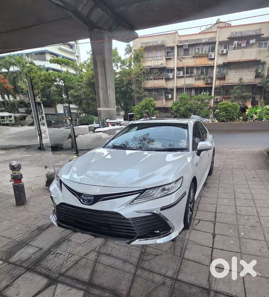 Toyota Camry Hybrid, 2024
