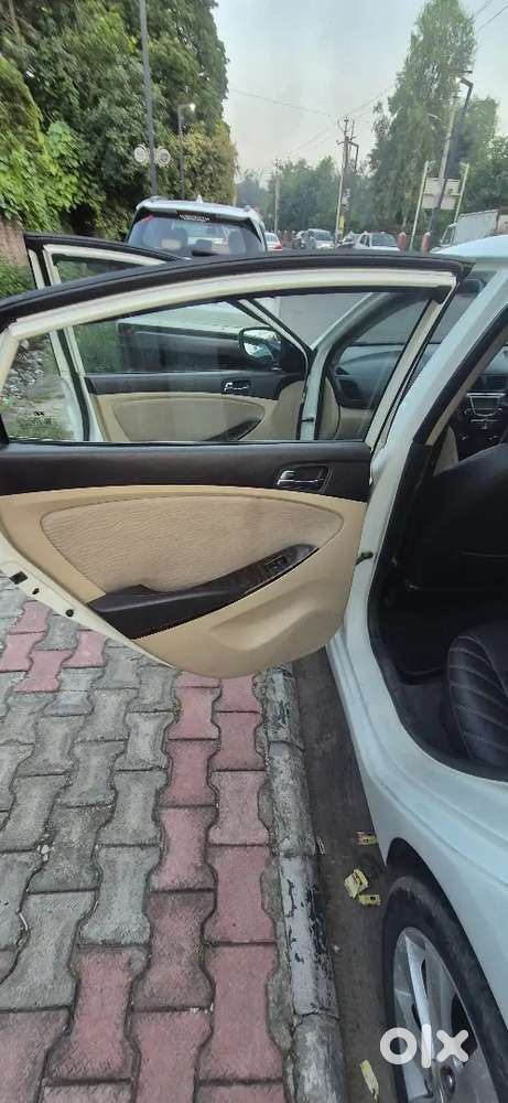 2013 Hyundai Verna Diesel Manual 98000 Km
