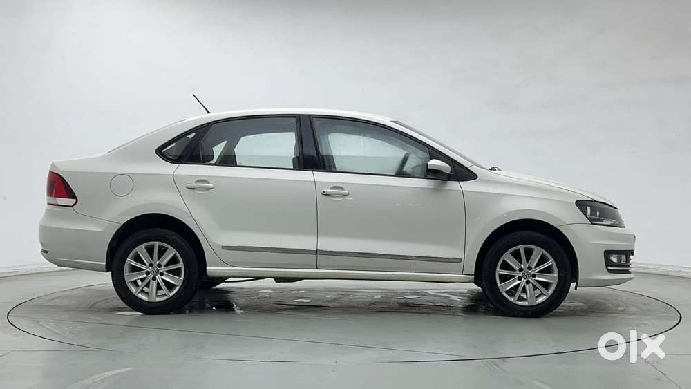 Volkswagen Vento 1.2 Tsi Highline At, 2016, Petrol