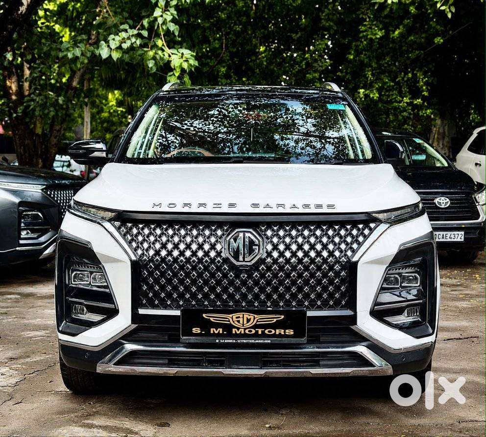 Mg Hector Plus Sharp Pro 1.5 Turbo Petrol Cvt 7 Str, 2023, Petrol