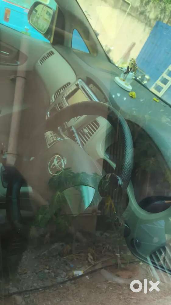 Toyota Innova 2015 Diesel 125000 Km Driven