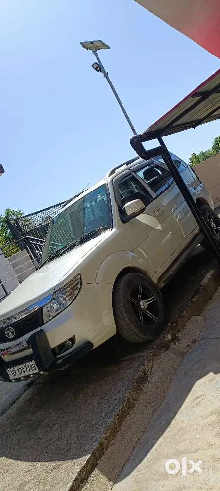 Tata Safari Storme 2014 Diesel Good Condition