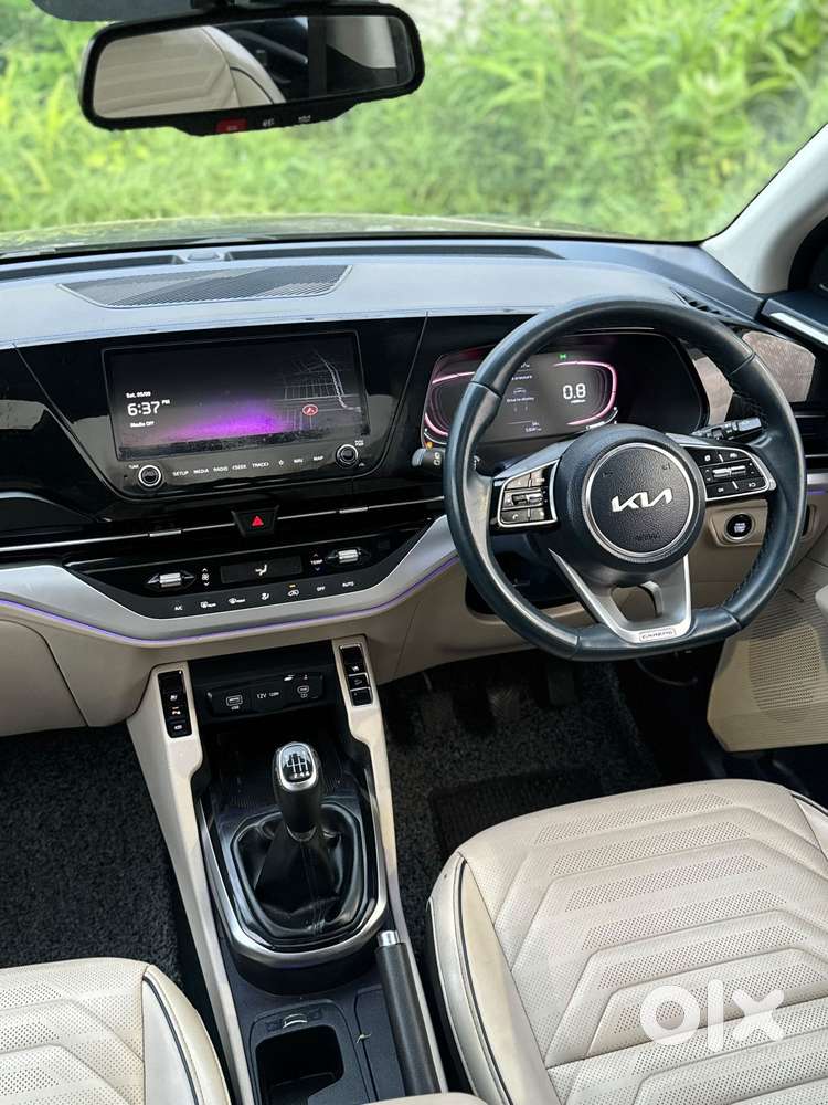 Kia Carens 1.5 Luxury Plus Diesel 6 Str, 2022, Diesel