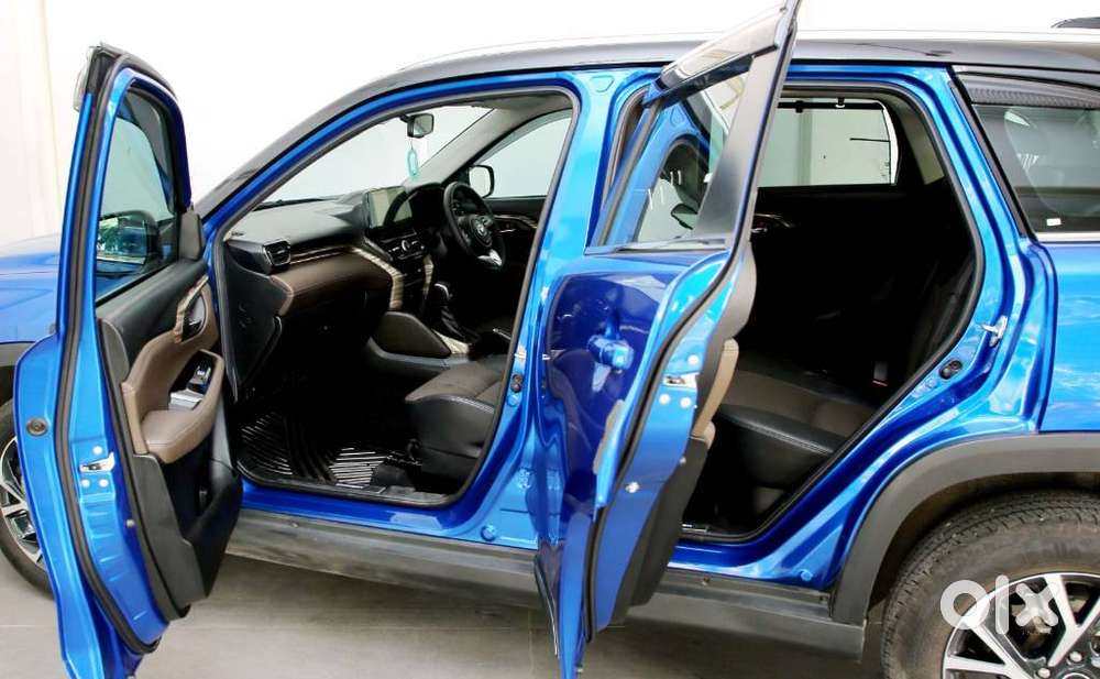 Toyota Urban Cruiser Hyryder 1.5 V Hybrid, 2025, Petrol