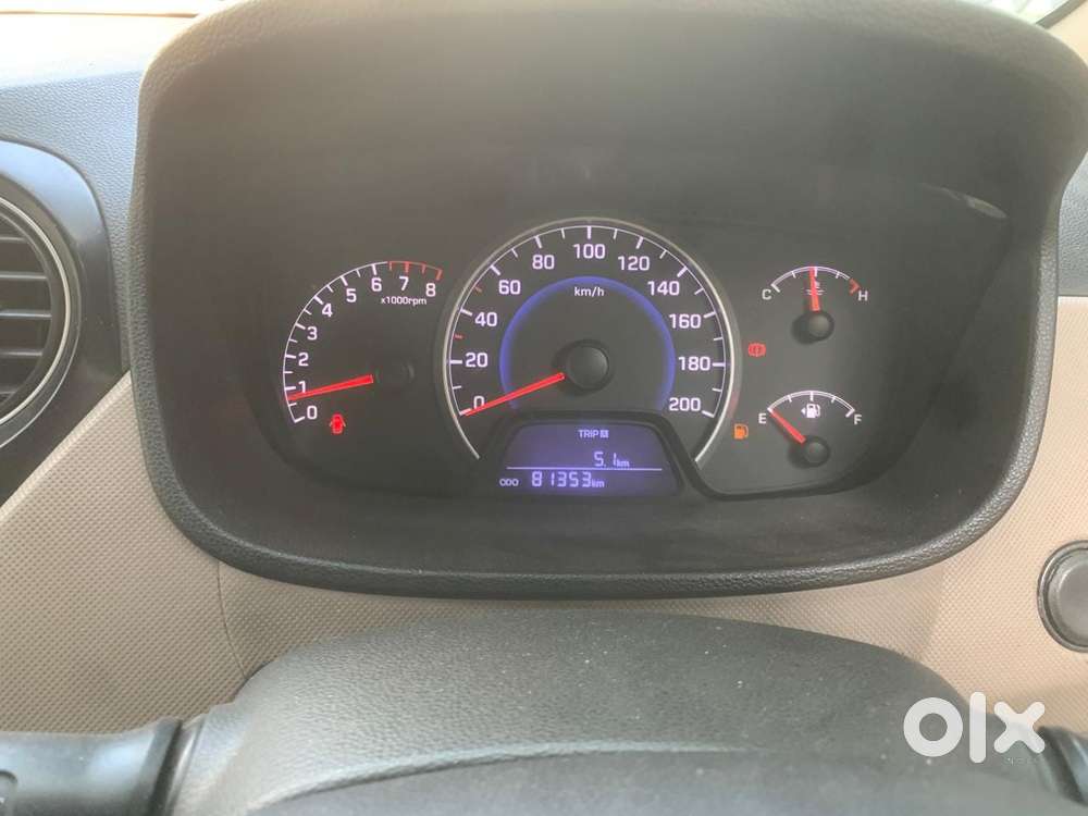 Hyundai Grand I10 Asta Option, 2016, Petrol