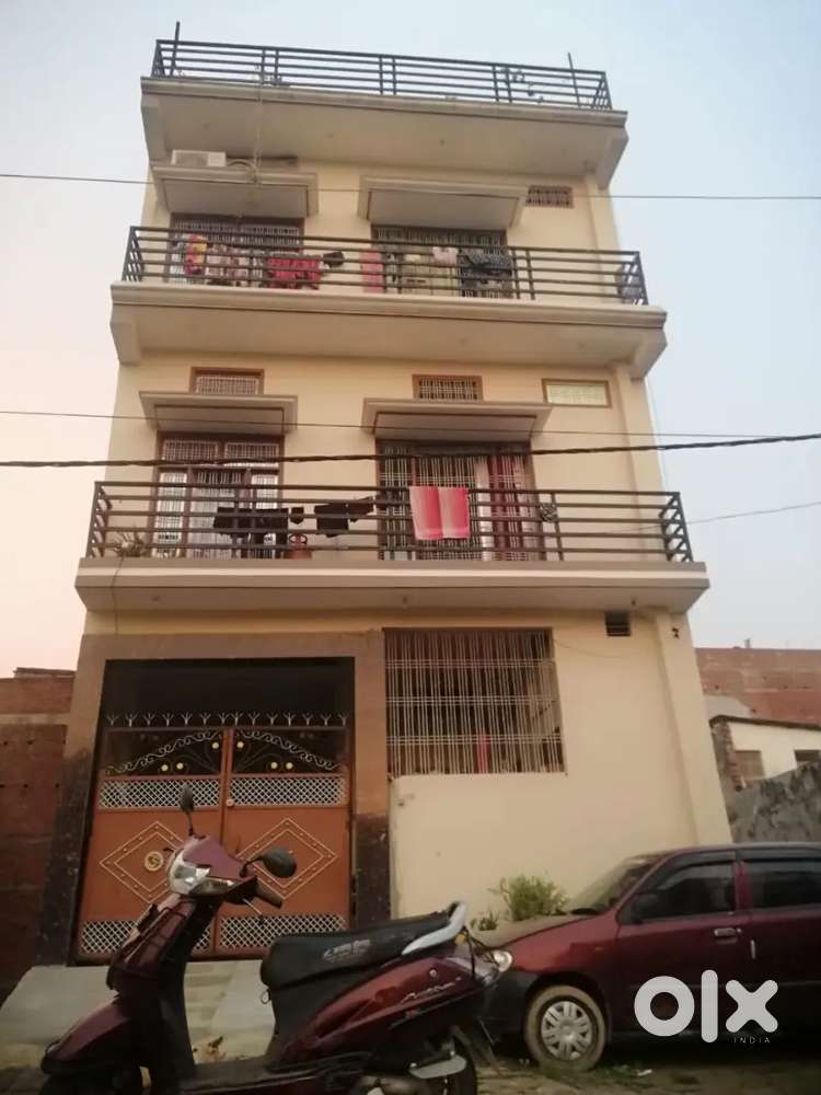 Room for rent near Padari Chauraha.