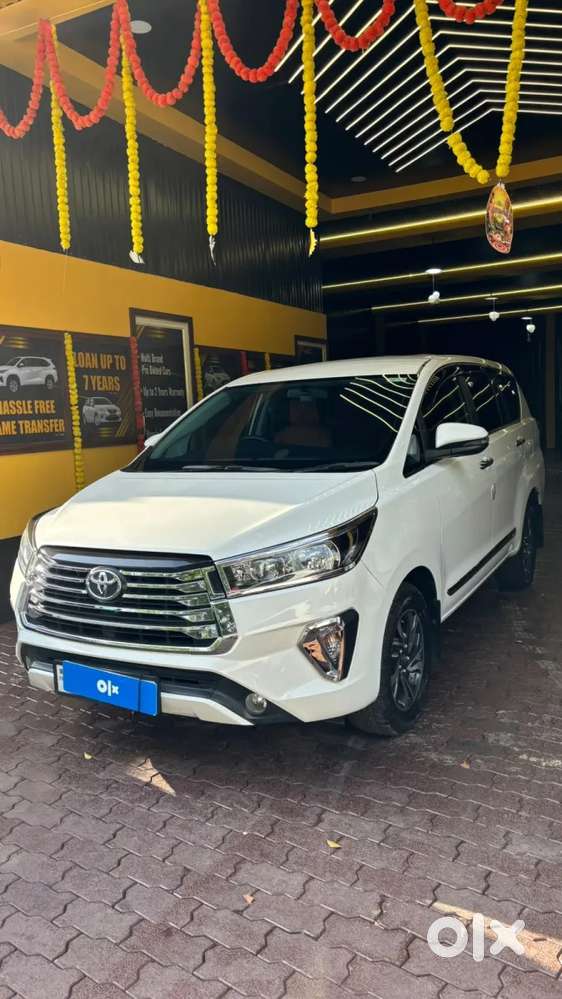 Toyota Innova Crysta [2020-ongoing] 2.4 Gx 7 Str, 2021, Diesel