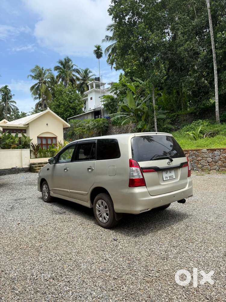 Toyota Innova Diesel 2014