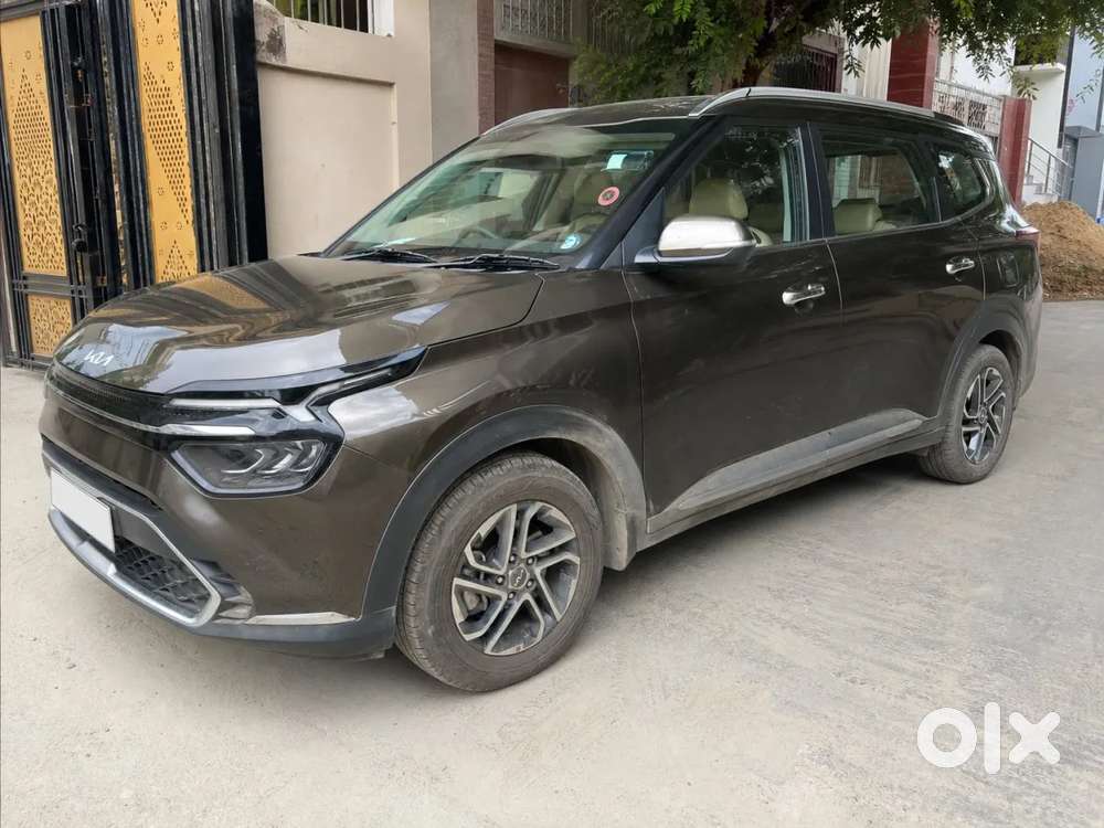 Kia Carens Luxury (o)1.5 Diesel At 7 Str, 2022, Diesel