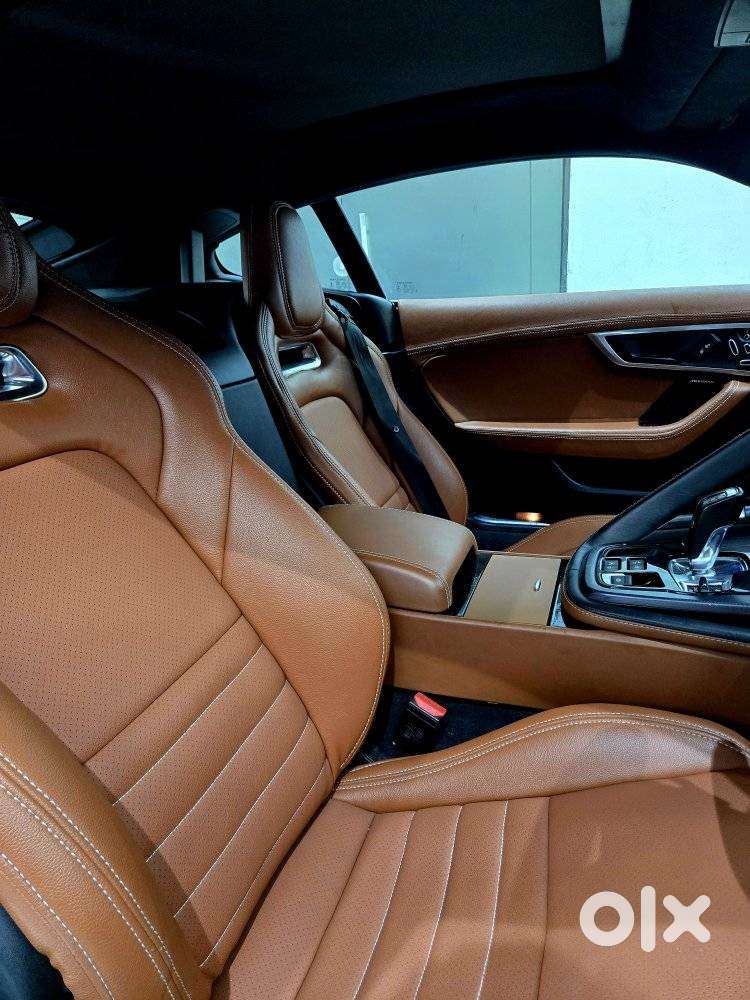 Jaguar F Type R Coupe, 2018, Petrol