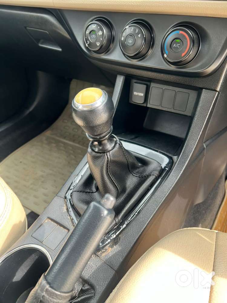 Toyota Corolla Altis 1.8 Js, 2014, Petrol