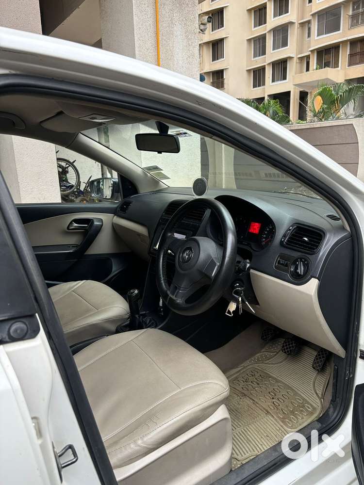 Volkswagen Polo Petrol 2011 Year