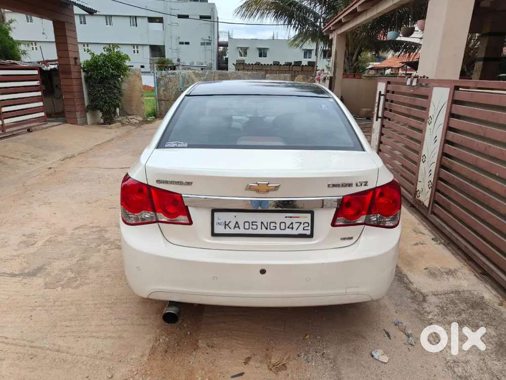 Chevrolet Cruze 2011 Diesel 99000 Km Drivenmodel: