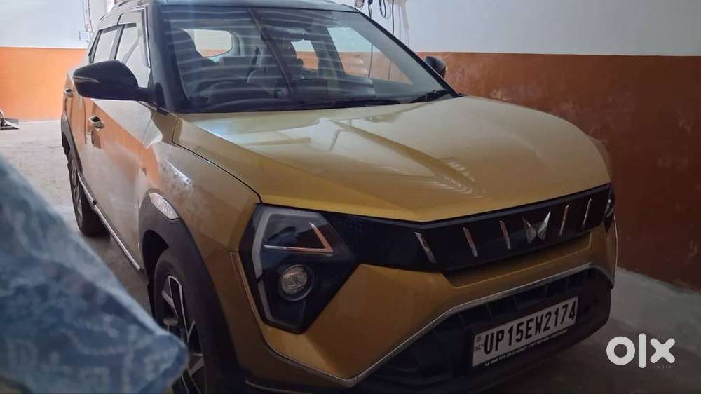 Xuv 3xo Ax7 Automatic Petrol
