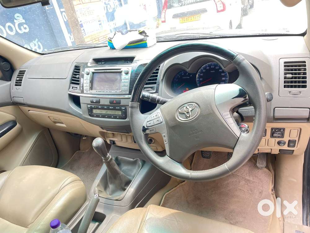 Toyota Fortuner 2011-2016 4x2 Manual, 2012, Diesel