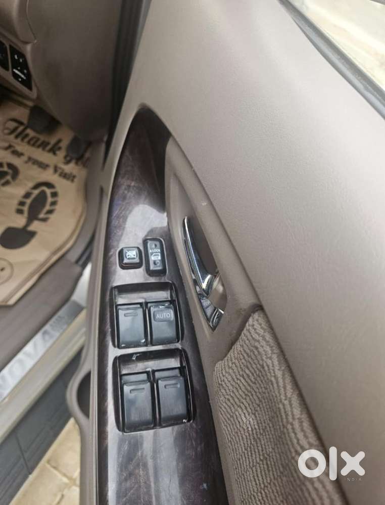 Toyota Innova 2.5 Vx 8 Str, 2015, Diesel