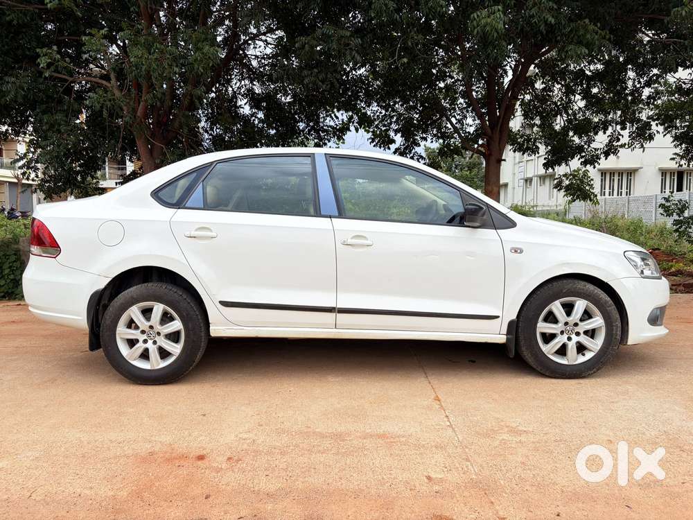 Volkswagen Vento [ ] 1.5 Tdi Comfortline At, 2011, Diesel