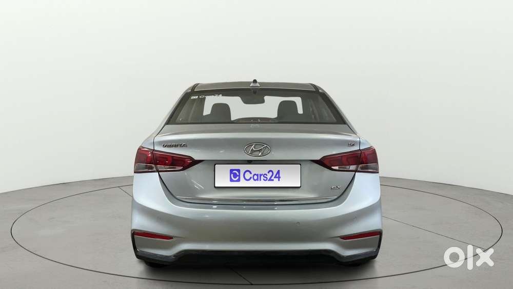Hyundai Verna 1.6 Vtvt Sx, 2019, Petrol