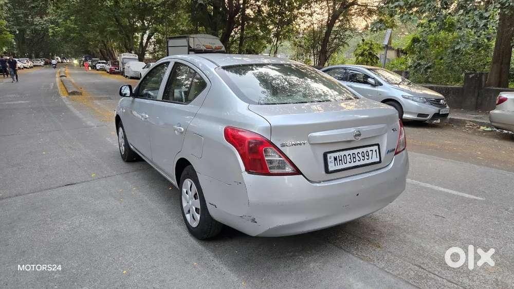 Sunny 2015 (automatic) 34,000km