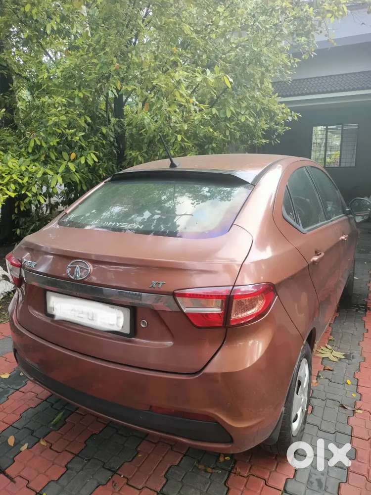4 Lakhs, Full Service Only @ Hyson Motors Kodungallur