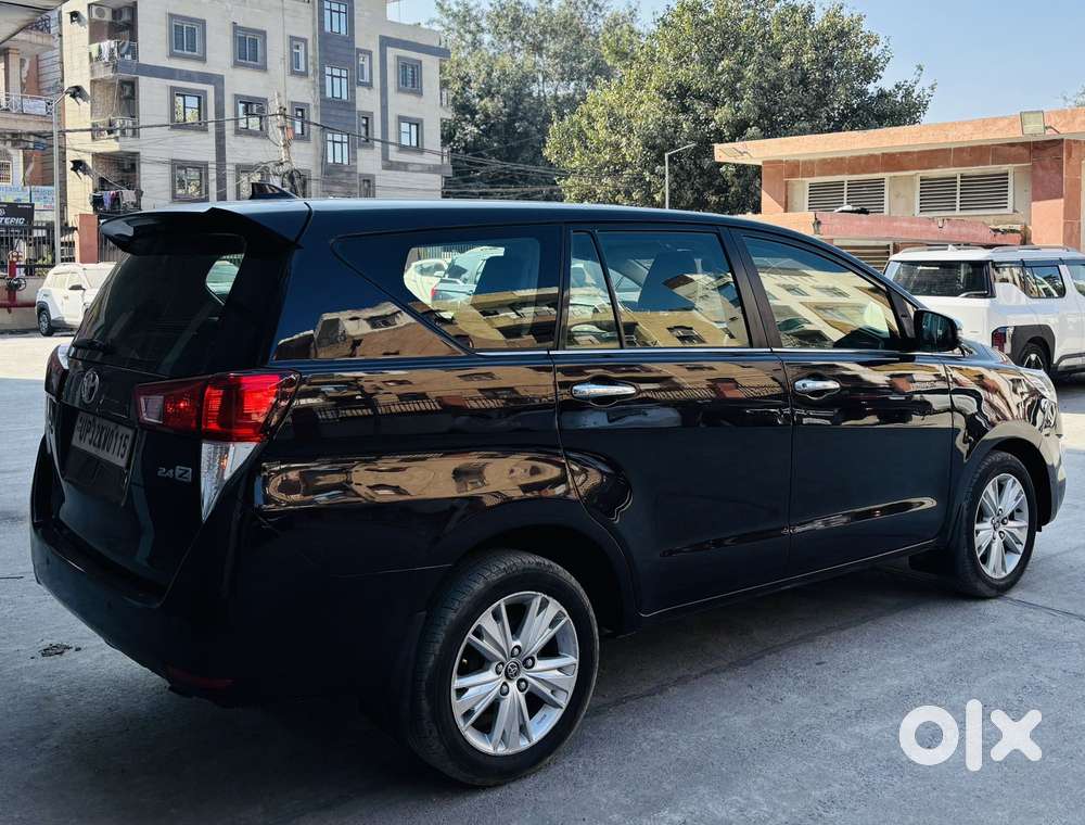 Toyota Innova Crysta