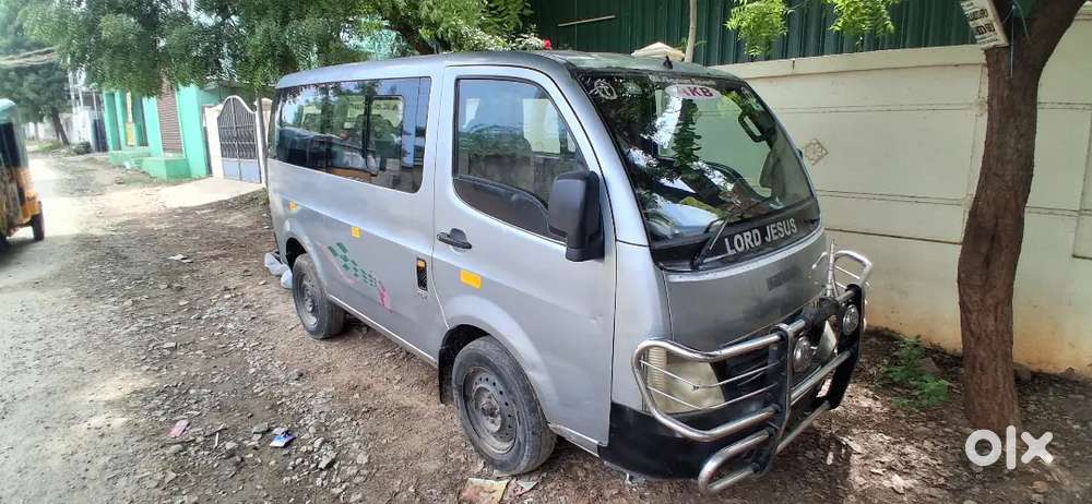 Perfect Vehicle For 8 Seater Family Car With Good Milage