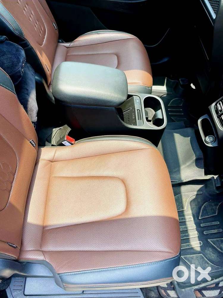 Hyundai Alcazar 2.0 Signature (o) Petrol At 6 Str, 2021, Petrol