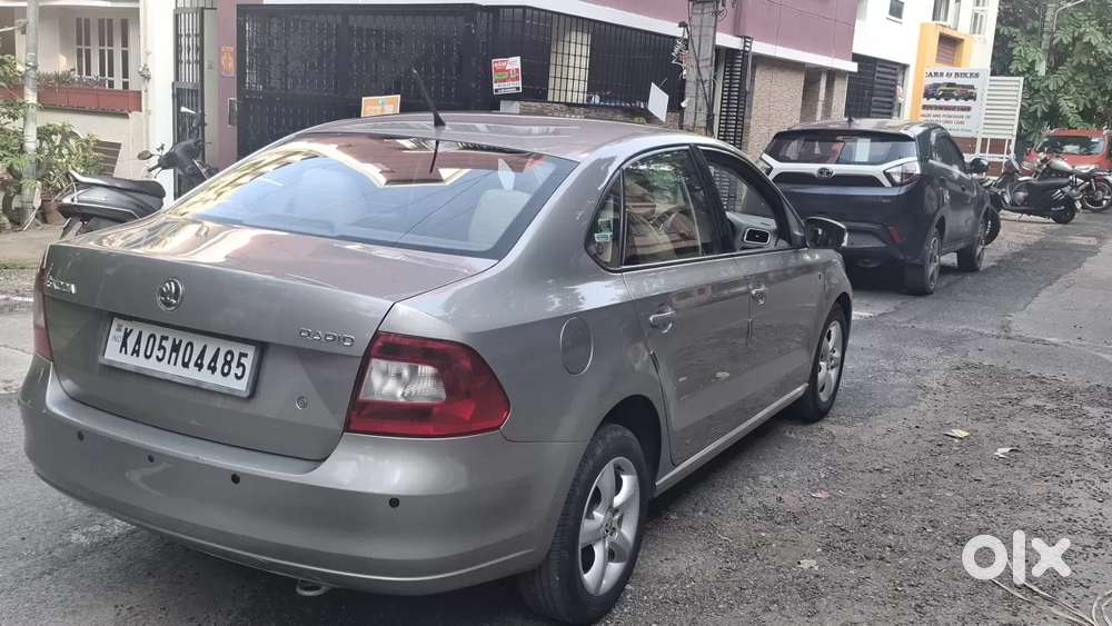 Skoda Rapid Elegance 1.6 Tdi Cr Manual, 2014, Diesel