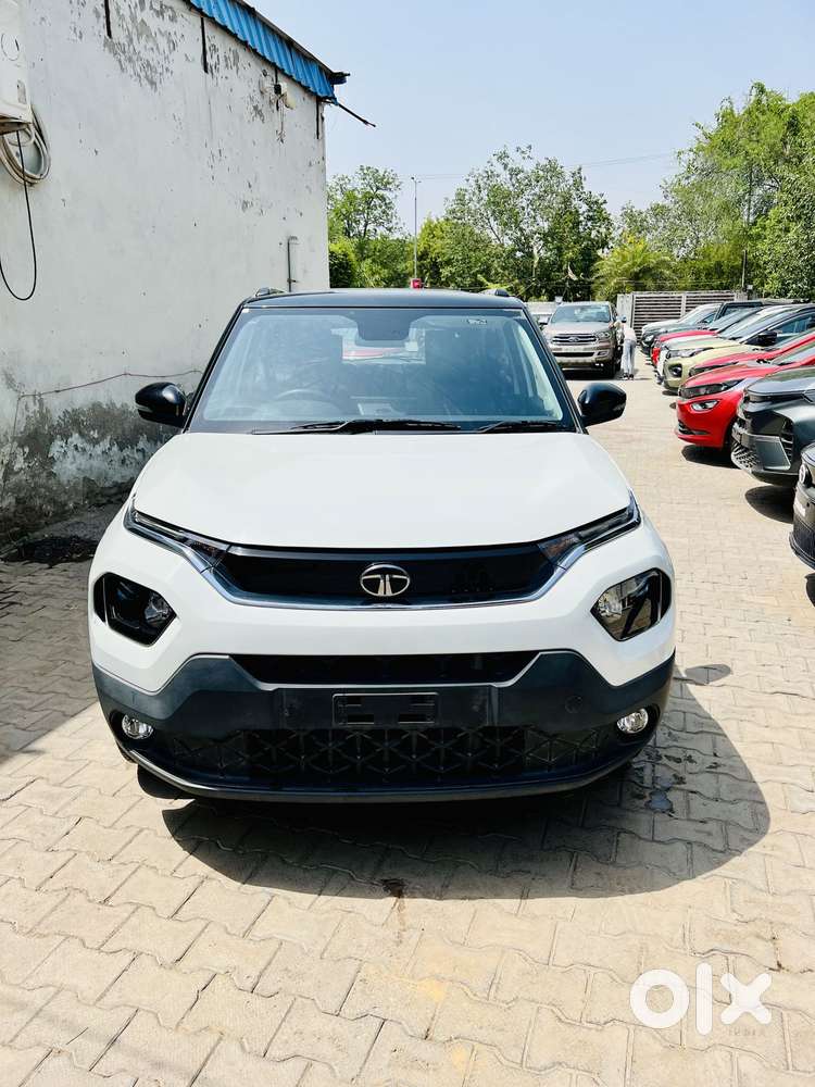 Tata Punch Creative Dual Tone Amt Sunroof, 2026, Petrol