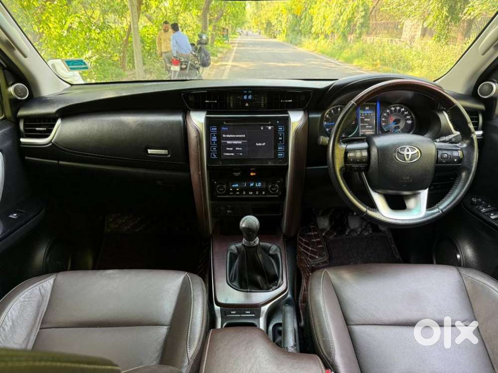 Toyota Fortuner 2.7 2wd Mt, 2017, Petrol
