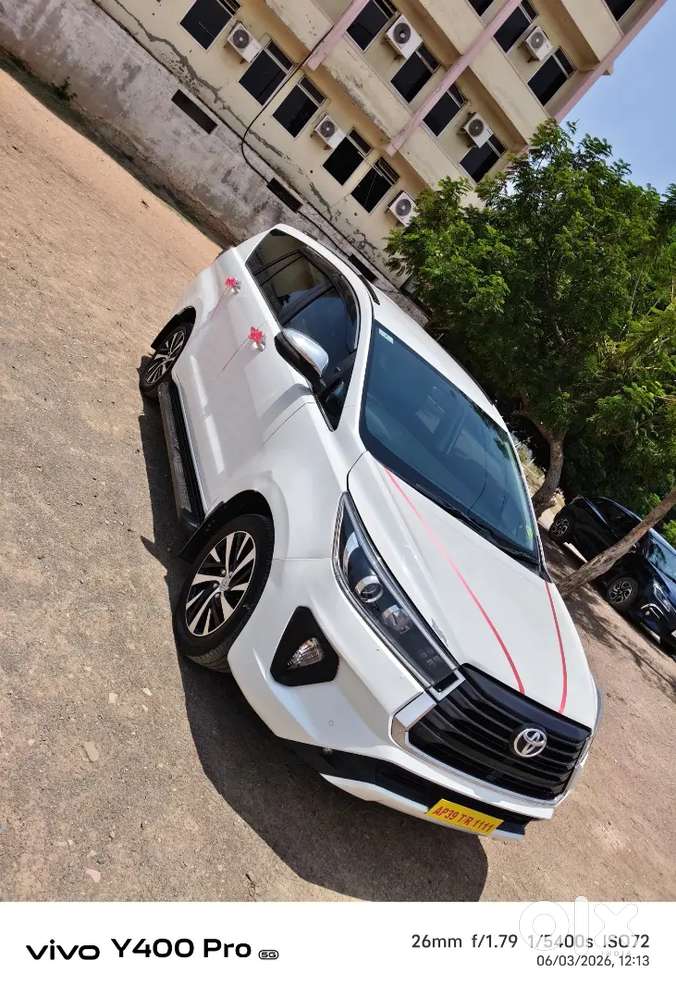 Toyota Innova Crysta 2022, 2.4 Z Diesel Well Maintained