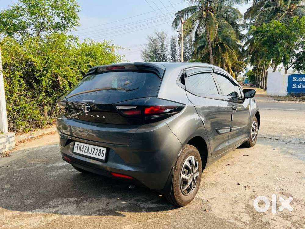 Tata Altroz 1.2 Xe Plus Petrol, 2022, Petrol
