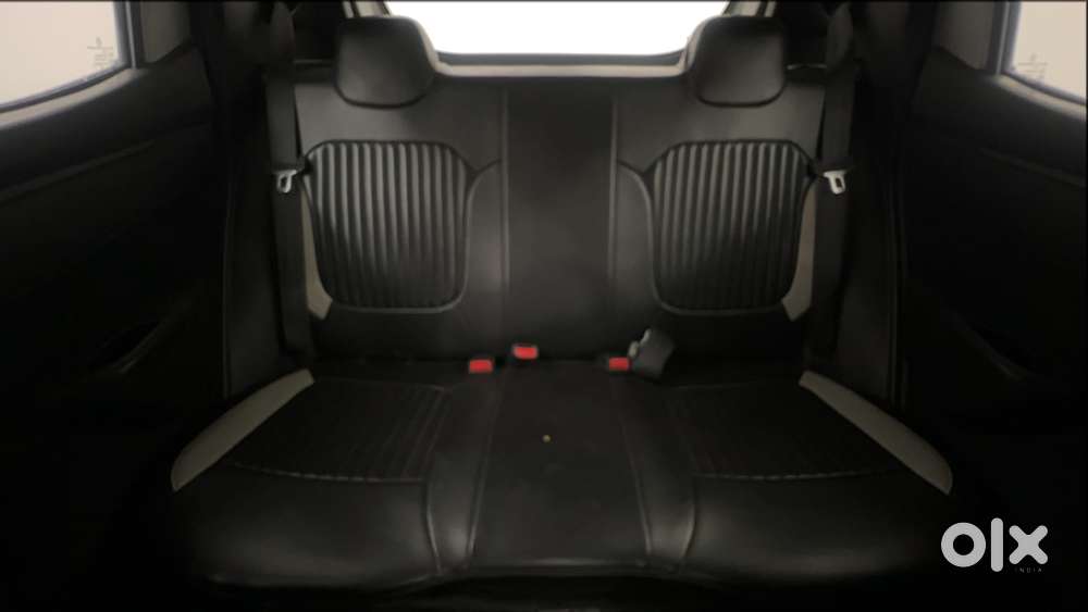 Renault Kwid 2019-ongoing 1.0 Rxt Amt (o), 2018, Petrol