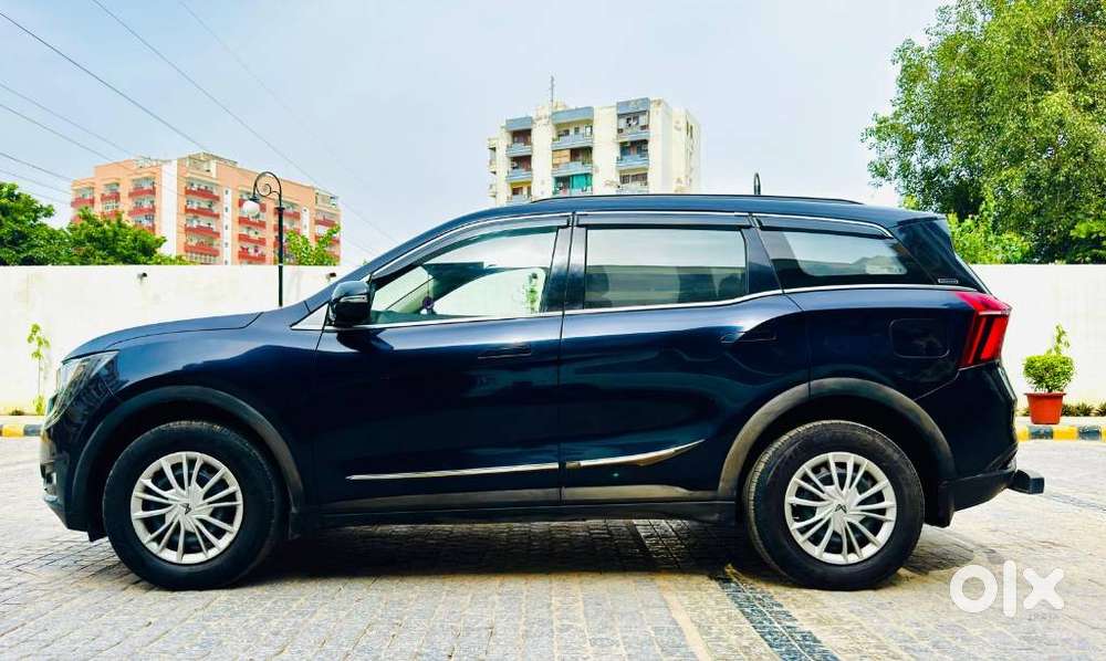 Mahindra Xuv700 Ax 3 Diesel Mt 5 Str (e), 2024, Diesel