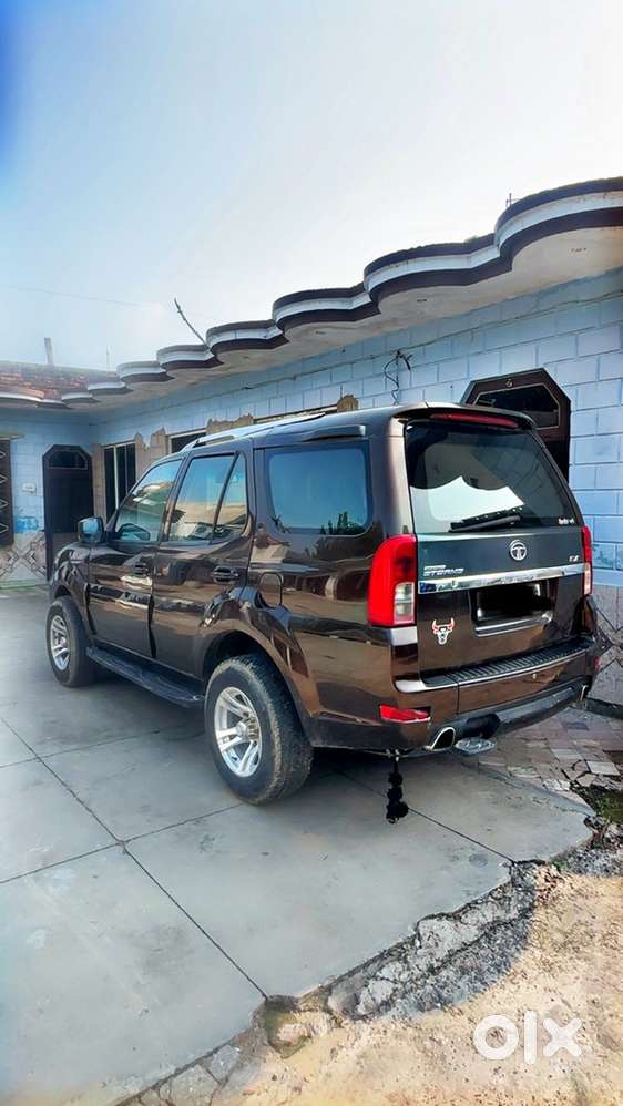 Tata Safari Storme 2013