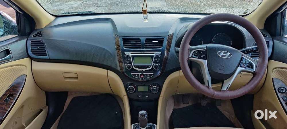 Hyundai Verna Fluidic 1.6 Vtvt Sx Opt, 2012, Petrol