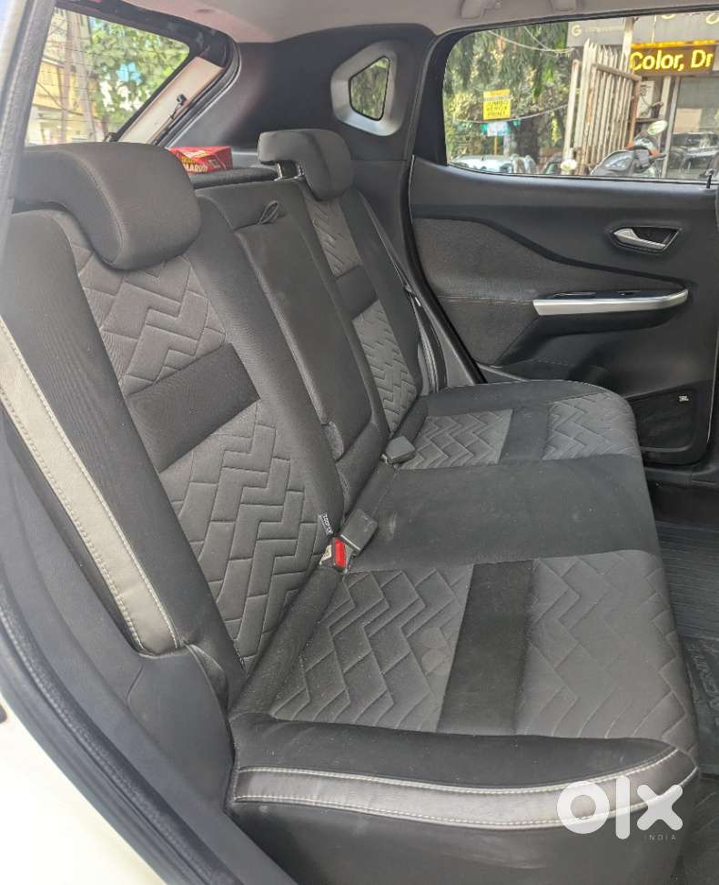 Nissan Magnite 1.0 Xv Premium Dual Tone, 2021, Petrol