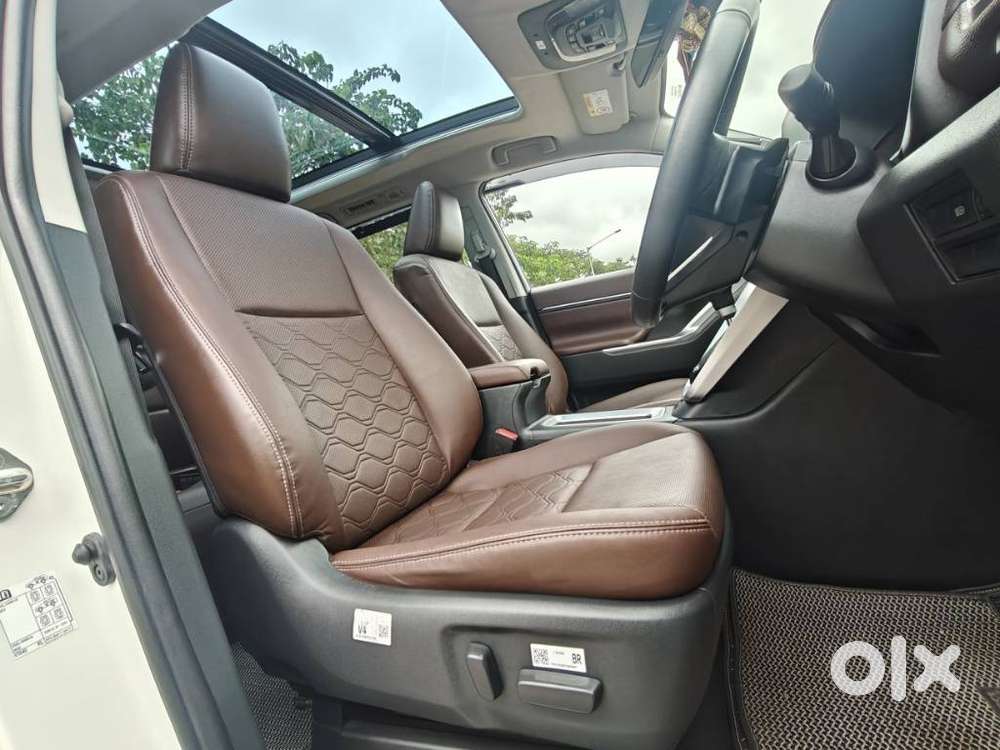 Toyota Innova Hycross 2.0 Zx (o) Hybrid 7 Str, 2025, Petrol