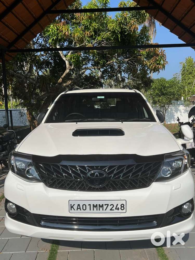Toyota Fortuner Legender 2015 Diesel Well Maintained
